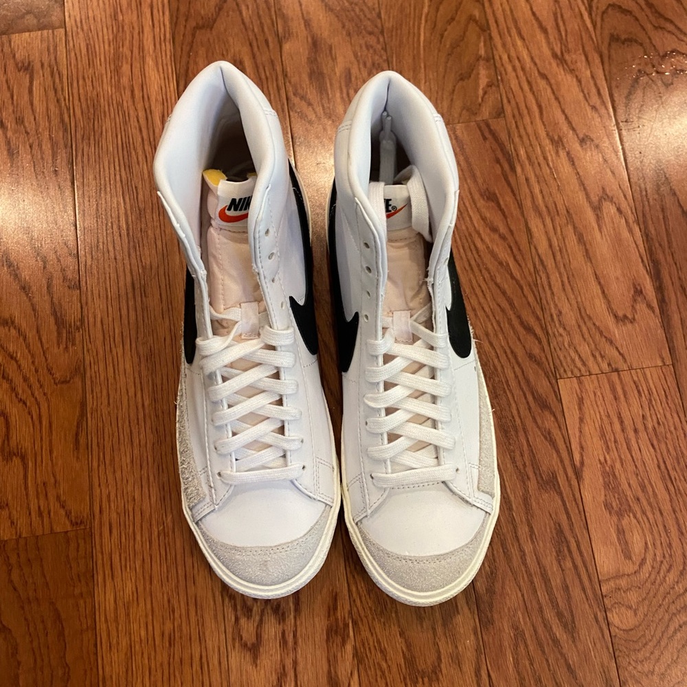 Nike Men’s Blazer Mid ‘77 vintage shoes size 8.5 - Picture 3 of 7